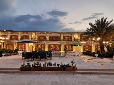 هتل هتل کاروانسرای وکیل کرمان